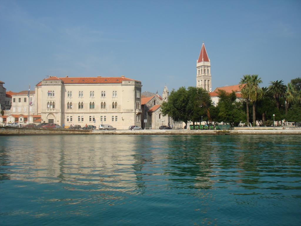 Apartment Z&E Trogir Exterior foto